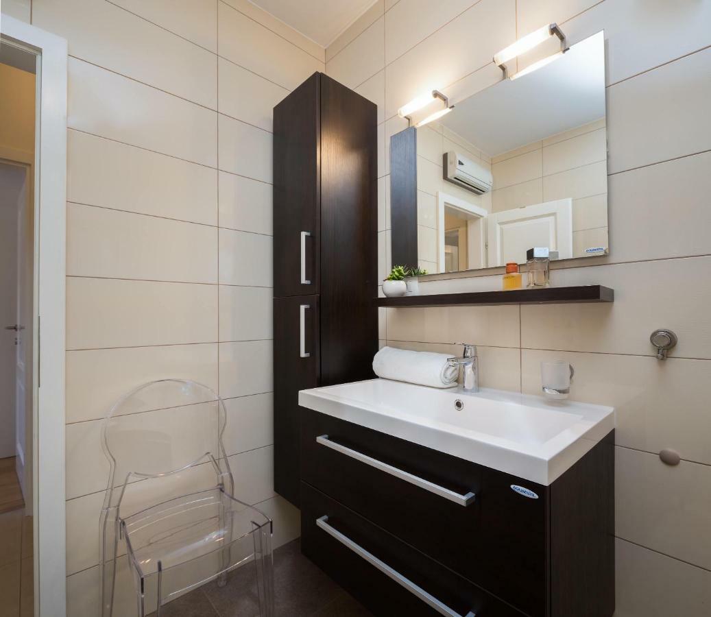 Holiday Home Brac Supetar Ngoại thất bức ảnh