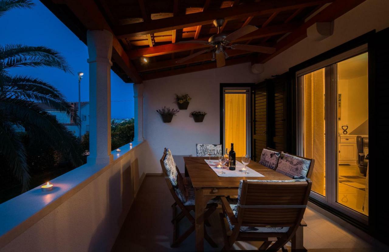 Holiday Home Brac Supetar Ngoại thất bức ảnh