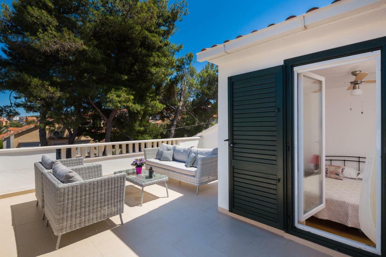 Holiday Home Brac Supetar Ngoại thất bức ảnh
