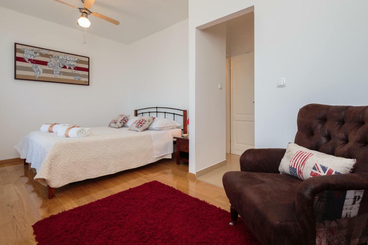 Holiday Home Brac Supetar Ngoại thất bức ảnh