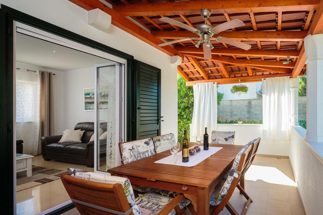 Holiday Home Brac Supetar Ngoại thất bức ảnh