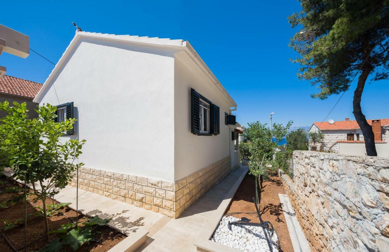 Holiday Home Brac Supetar Ngoại thất bức ảnh