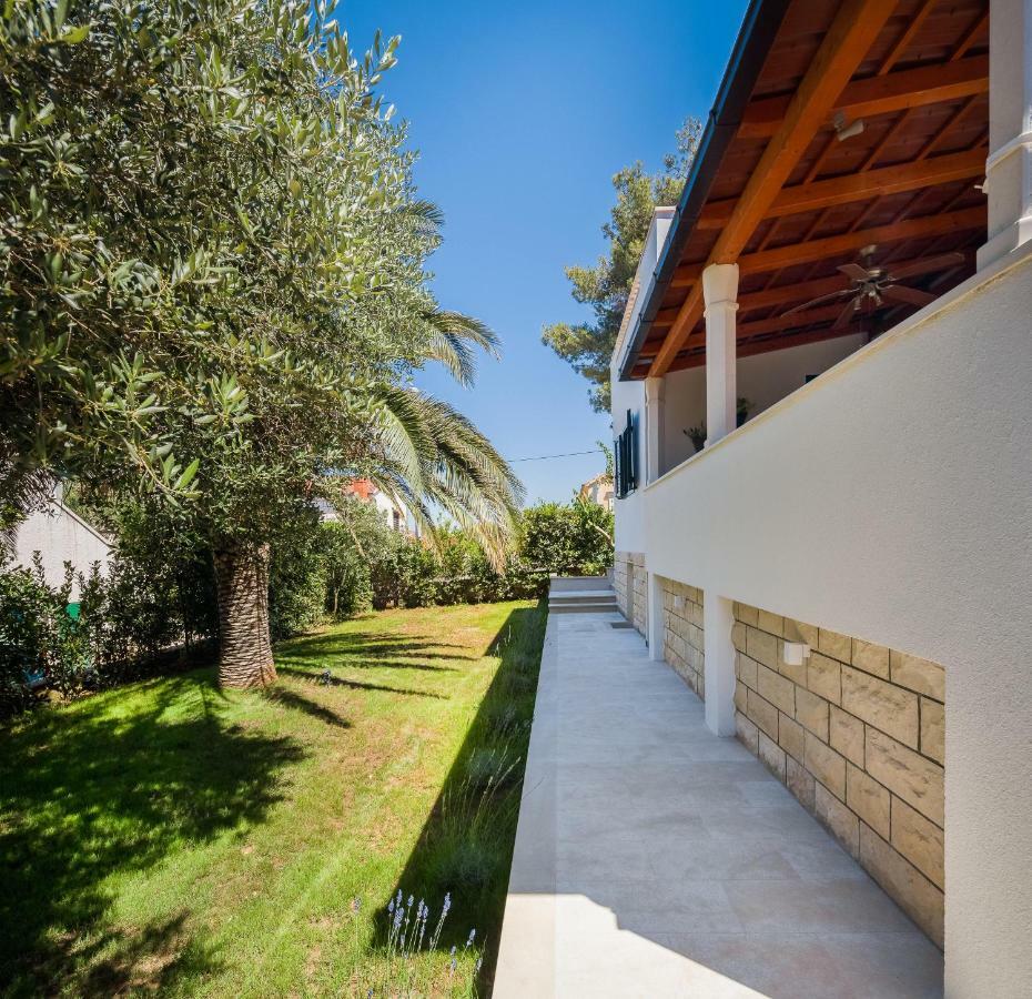 Holiday Home Brac Supetar Ngoại thất bức ảnh