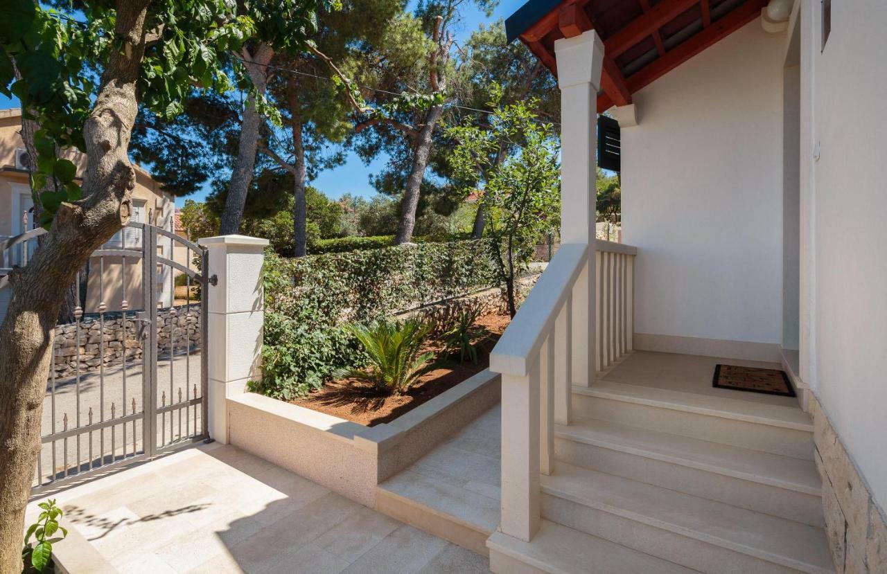 Holiday Home Brac Supetar Ngoại thất bức ảnh