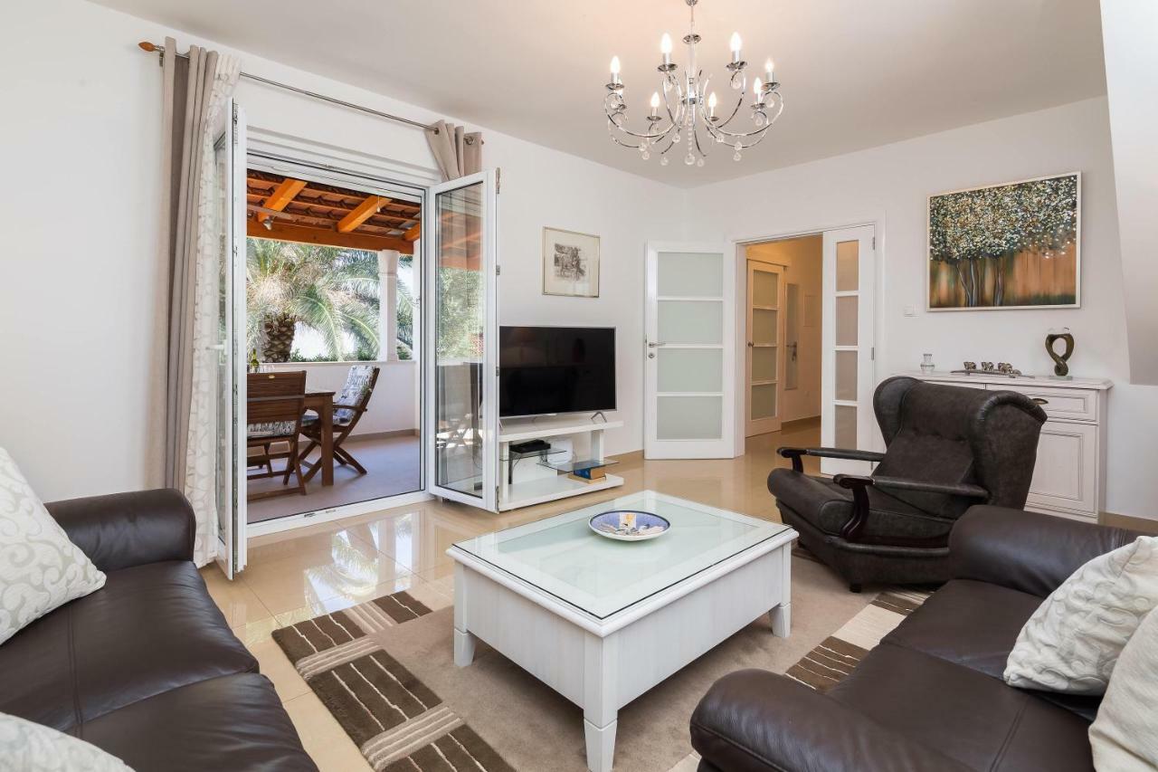 Holiday Home Brac Supetar Ngoại thất bức ảnh