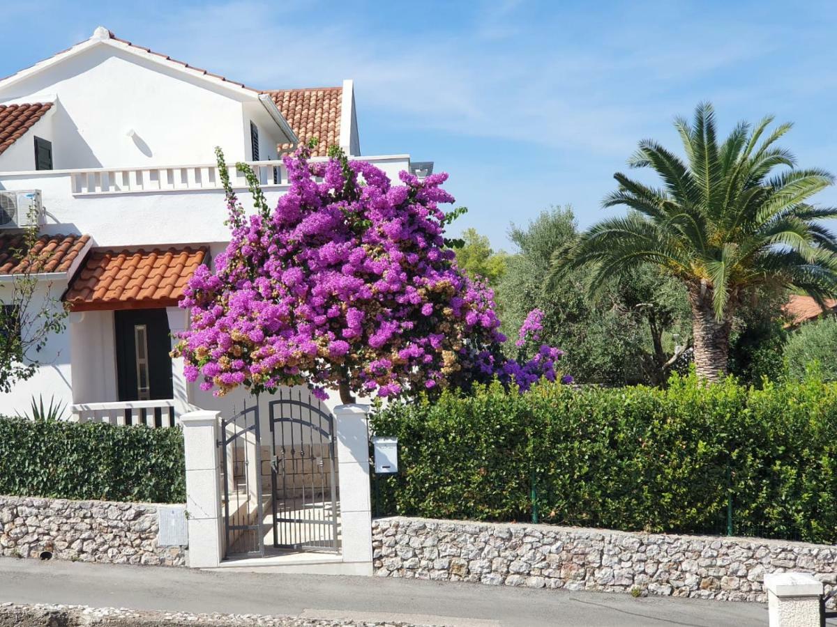 Holiday Home Brac Supetar Ngoại thất bức ảnh